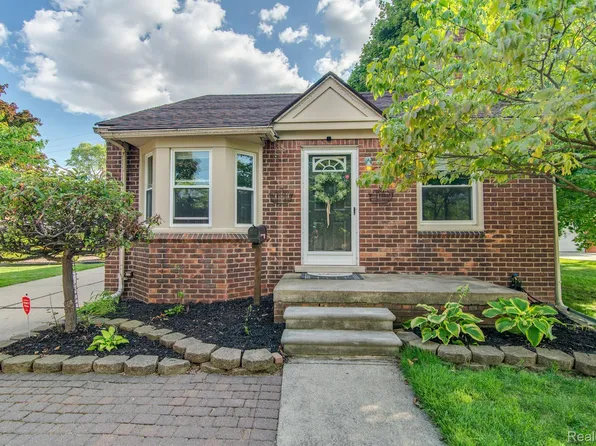 15235 Cleophus Ave, Allen Park, MI 48101