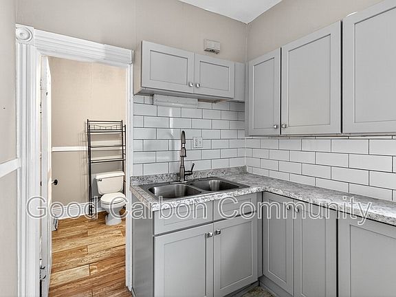5th image of 292 Richmond Ave
