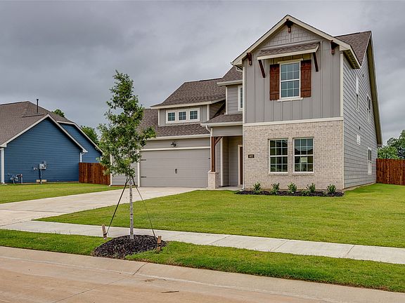 3rd image of 602 Kyle Dr