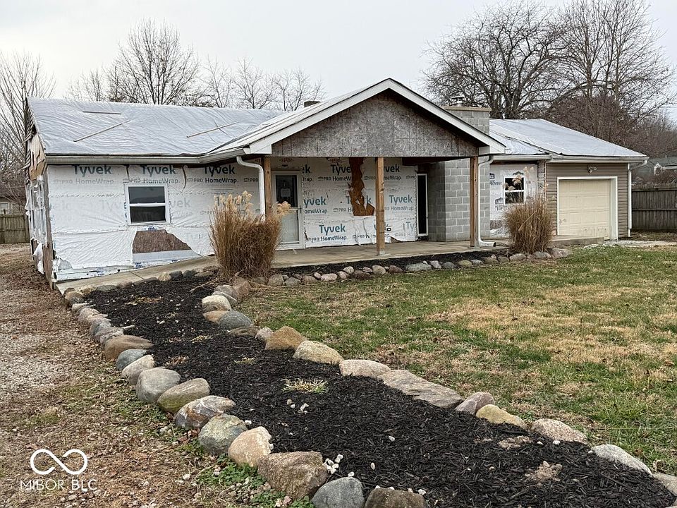 2nd image of 1425 E Meiks Rd