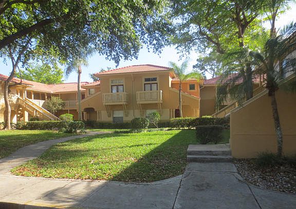 2nd image of 4855 Via Palm Lake #912