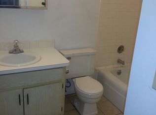 2401 Crew Cir, Dayton, OH 45439
