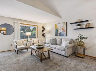 1564 Baylor Ct #B, Eagan, MN 55122