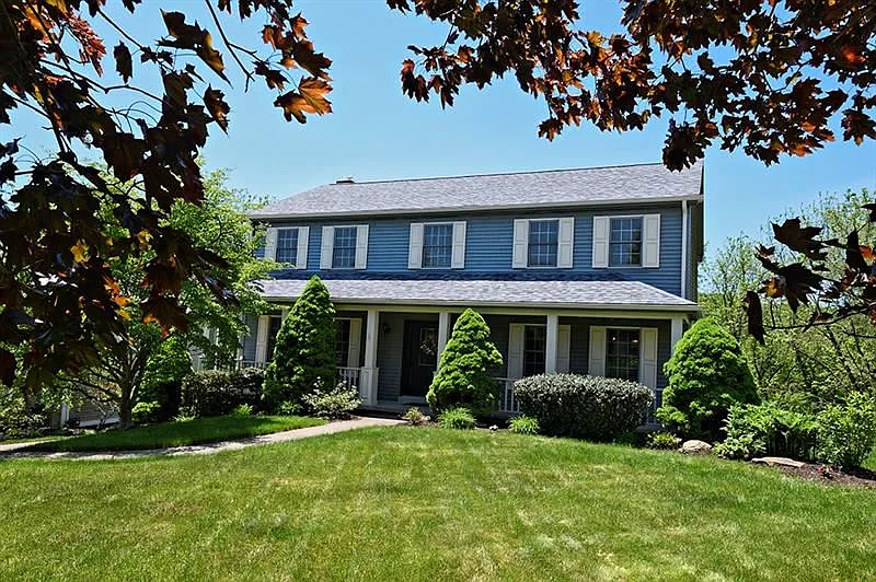 104 Amber Ct photo 1