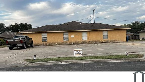 2nd image of 3726 Lott Ave