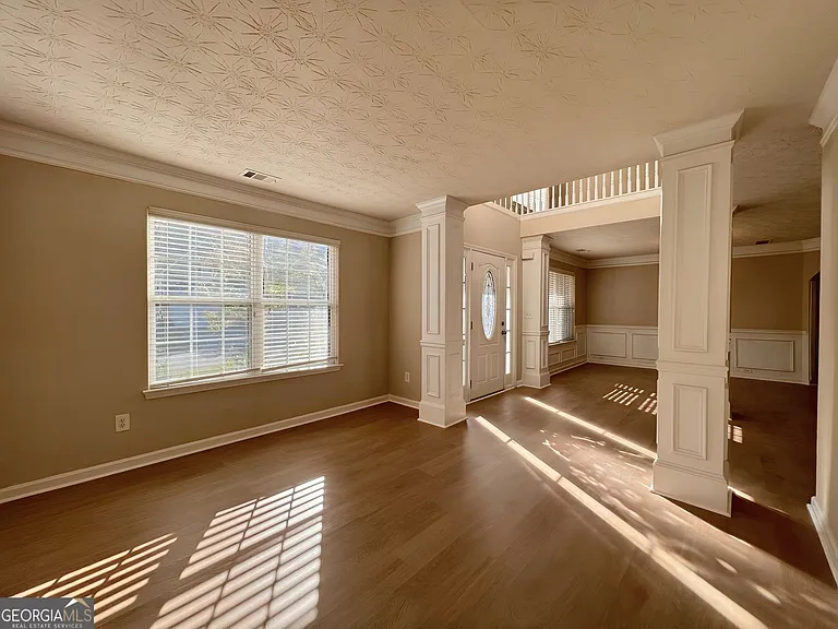 2751 Spence Ct — Photo 7