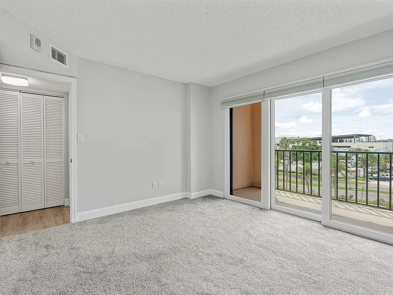 51 Island Way #411 — Photo 21