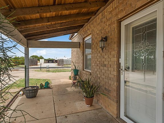 3rd image of 125 S Gate Gardens St