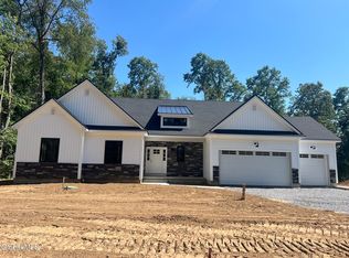 82 Van Patten Dr, Clifton Park, NY 12065