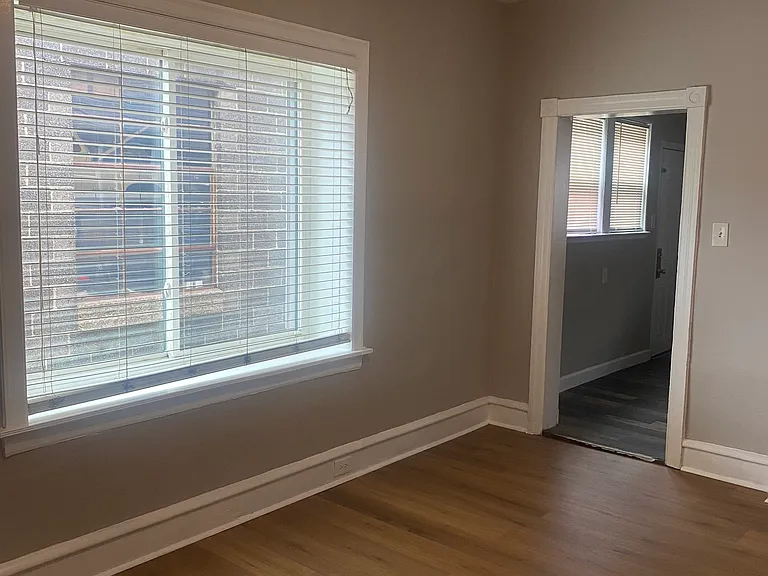 735 Market St — Photo 8