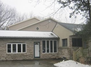 8906 Lemont Rd, Downers Grove, IL 60516