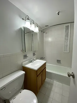 Rented by City Connections Realty | media 7