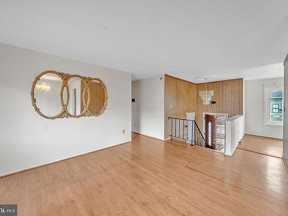 5th image of 4554 Kinmount Rd