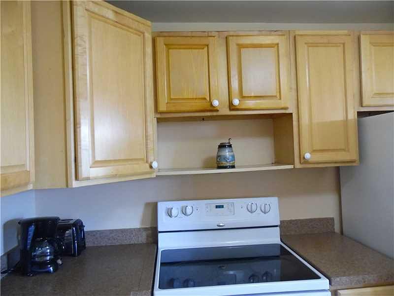 1st image of 315 Markham O #315