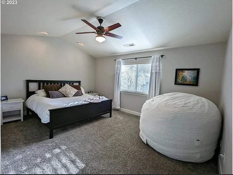 1302 SE 194th Pl — Photo 10