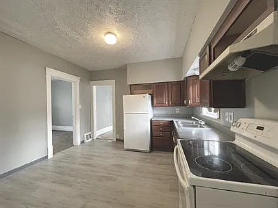 80 Byers Ave #A — Photo 8