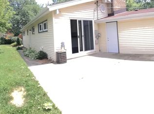 1100 Montesano Ave, Waukegan, IL 60087