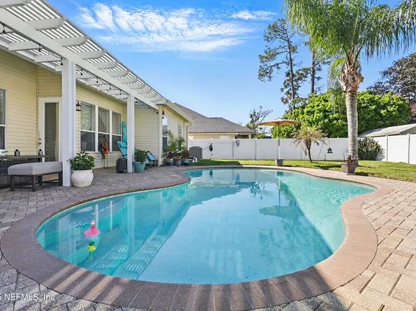 350 SOUTHERN ROSE Drive, Jacksonville, FL 32225