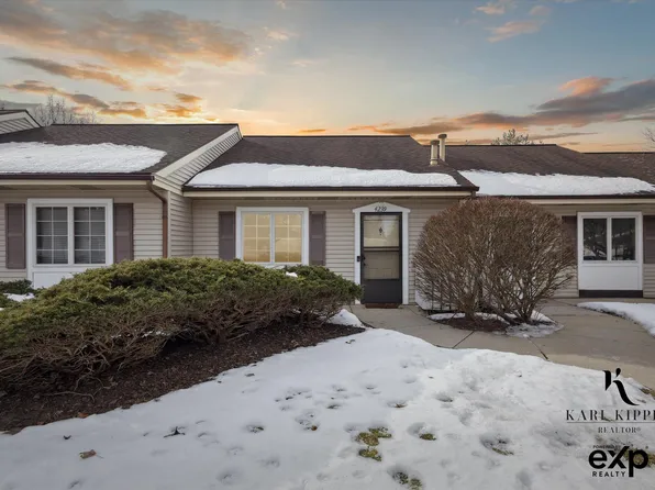 4239 Eastcastle Ct SE, Grand Rapids, MI 49508