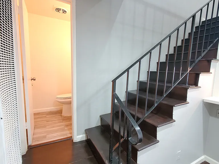 5836 Harold Way #14 — Photo 7