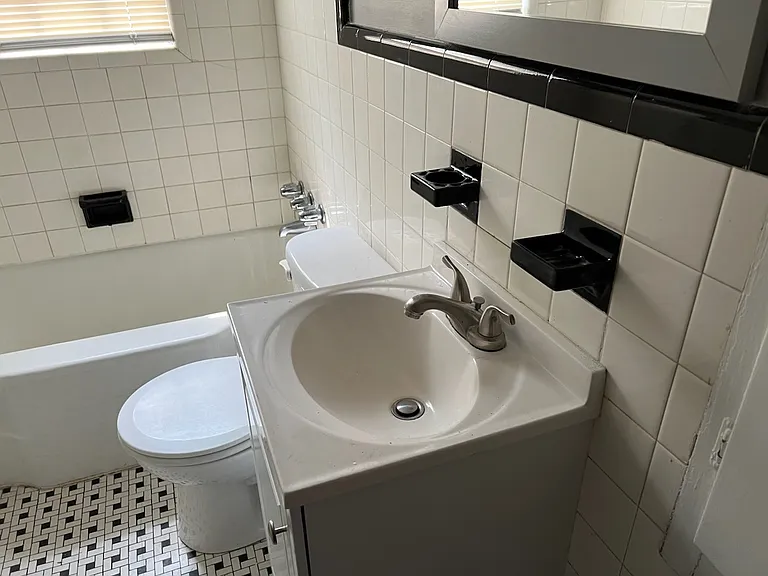 2329 Mount Claire Ave #2 — Photo 11