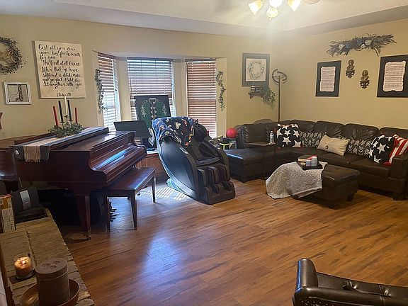 Living Room 3