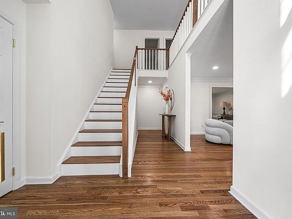 4th image of 13910 Stonefield Ln