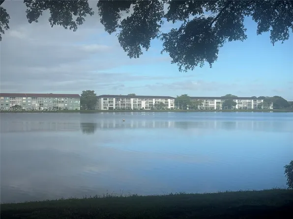 1500 SW 131st Way, Pembroke Pines, FL