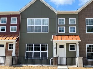 1015 Corby Blvd #27, South Bend, IN 46617