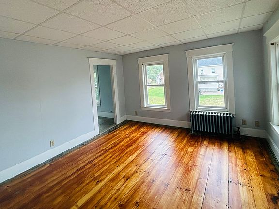 4th image of 96 Broadway #B