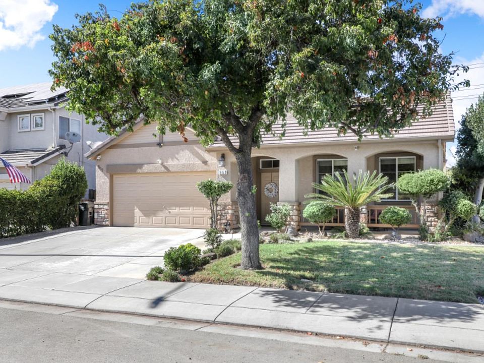 1st image of 959 Cherry Blossom Ln