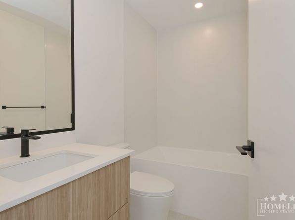 1 bedroom rental in Surrey — photo 15