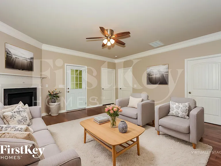 1290 Overlook Dr — Photo 4