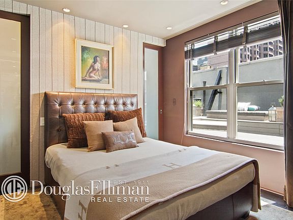 5th image of 200 W 54th St Ph F