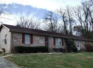 404 Elizabeth Ct, Mount Sterling, KY 40353