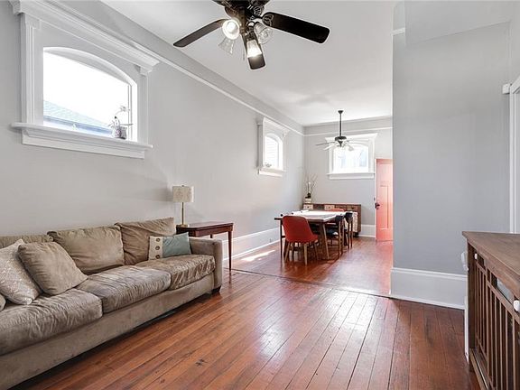 5th image of 531 Bellecastle St