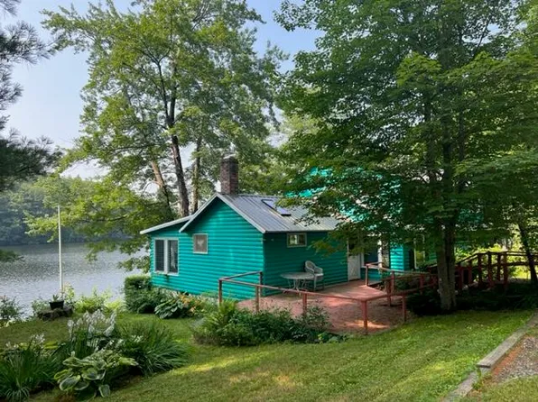 29 Spring Meadow Drive, Monmouth, ME 04265