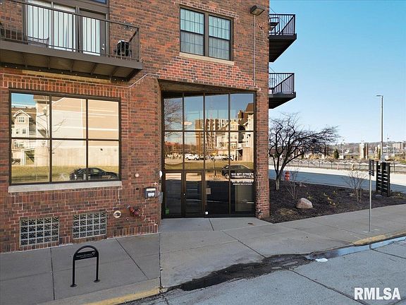 4th image of 110 19th St Suite 311