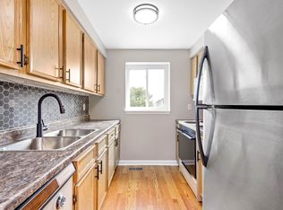 233 Old Ridge Rd, Coraopolis, PA 15108