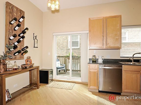 Kitchen / Breakfast Room
