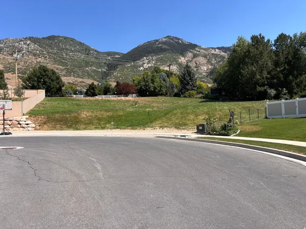 961 E 2050 N, North Ogden, UT 84414