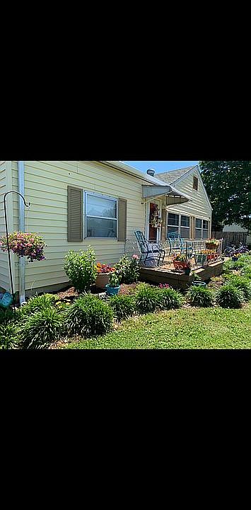 2nd image of 204 Juniper Ave