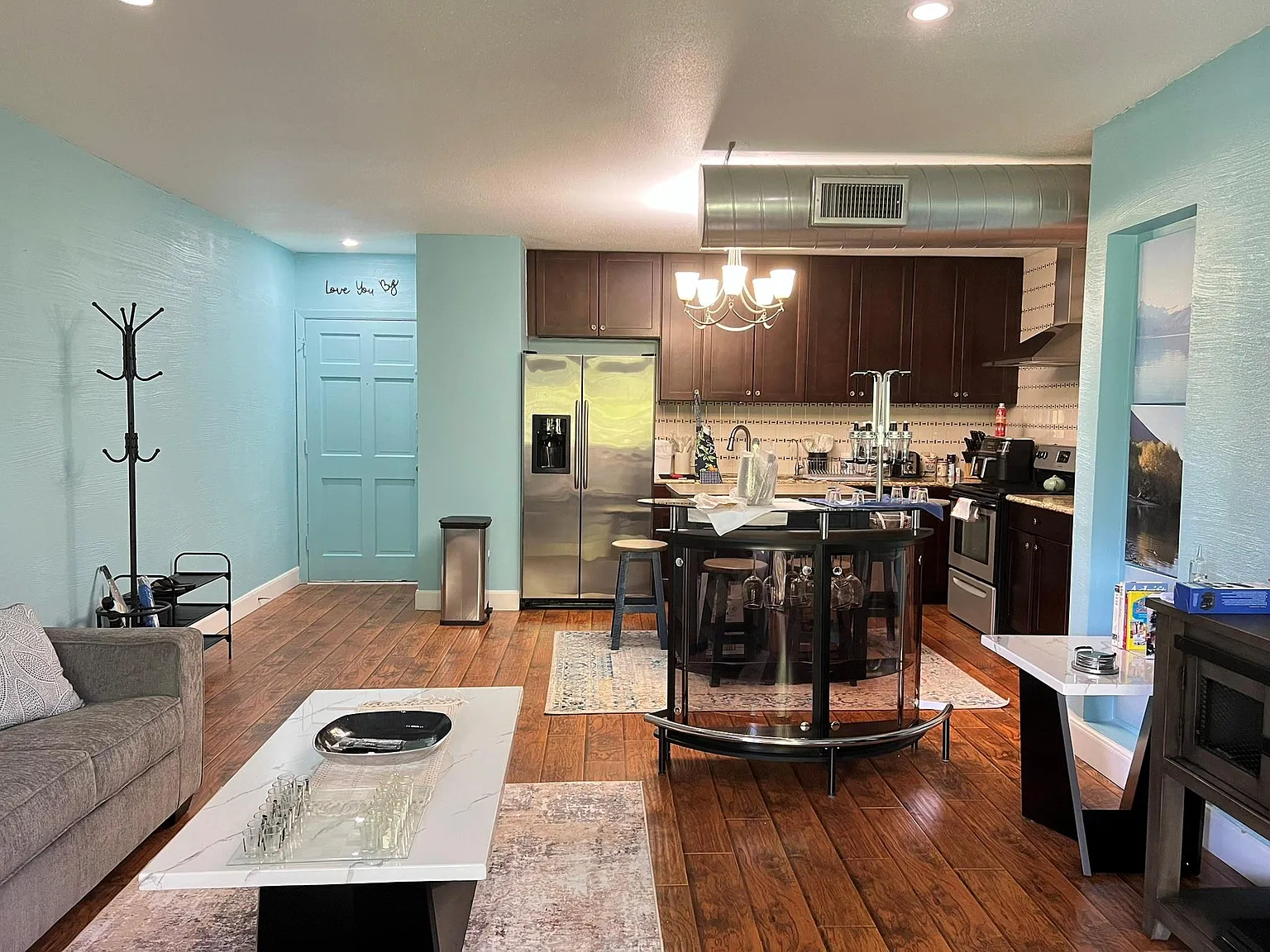 1 bed, 1.0 bath, 856 sqft, $1,750 — Photo 3
