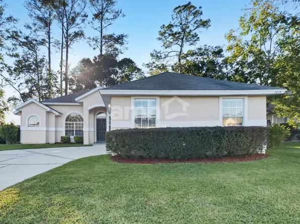 1215 Summer Springs Dr, Middleburg, FL 32068