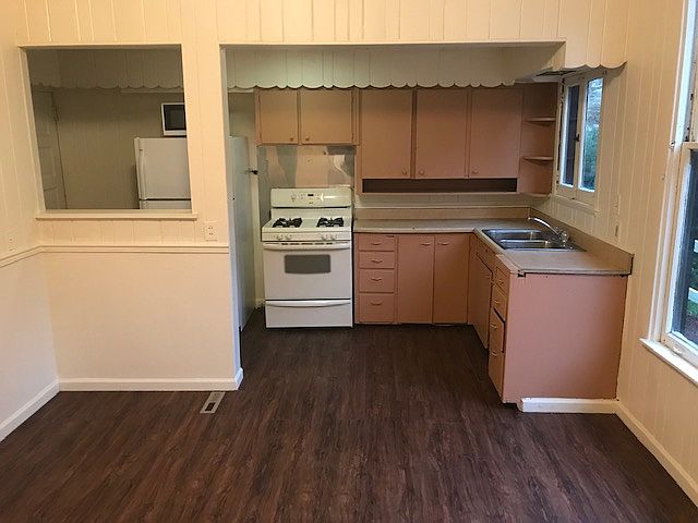 Large kitchen area