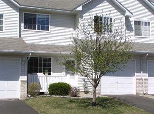 8706 Quarry Ridge Ln, Woodbury, MN 55125