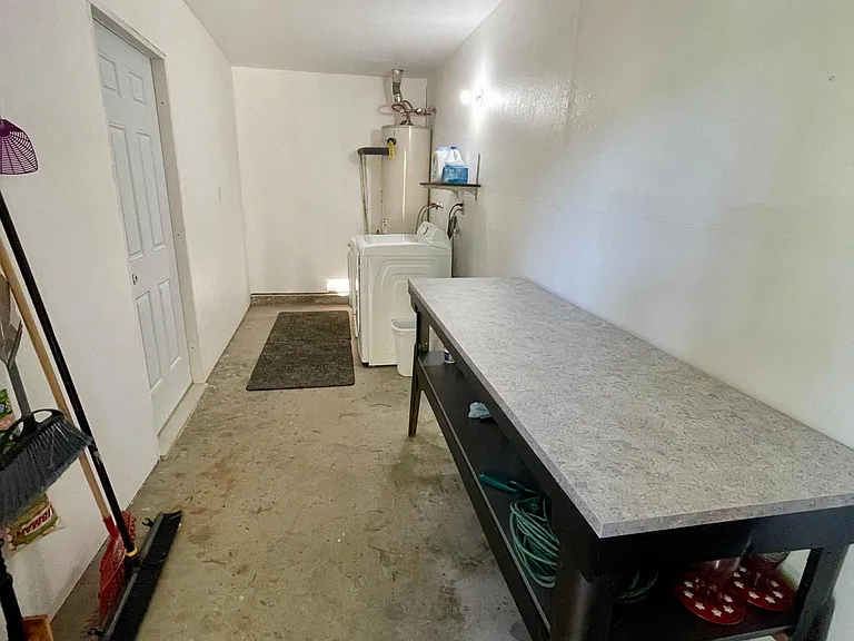 13752 Woodgate Pl — Photo 32