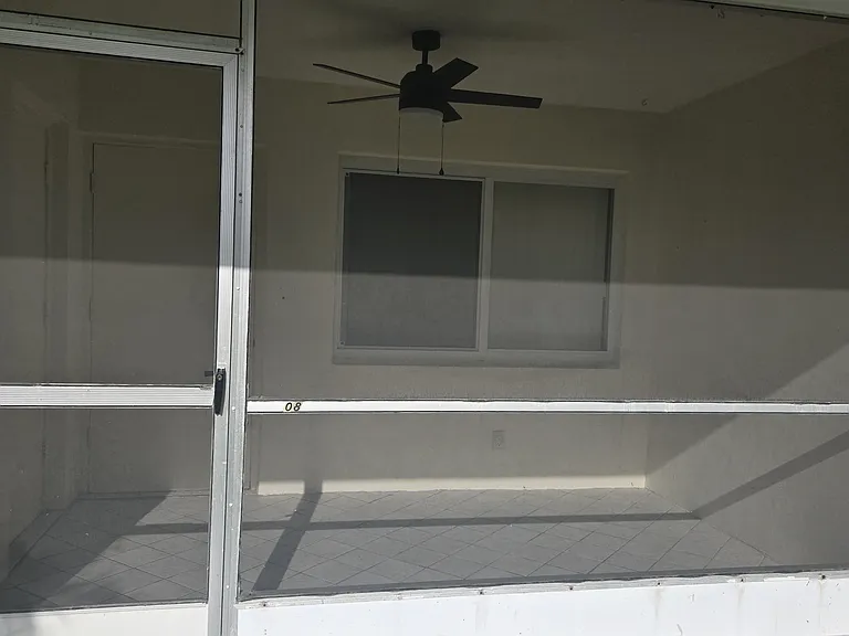 581 Blue Heron Dr #108B — Photo 8