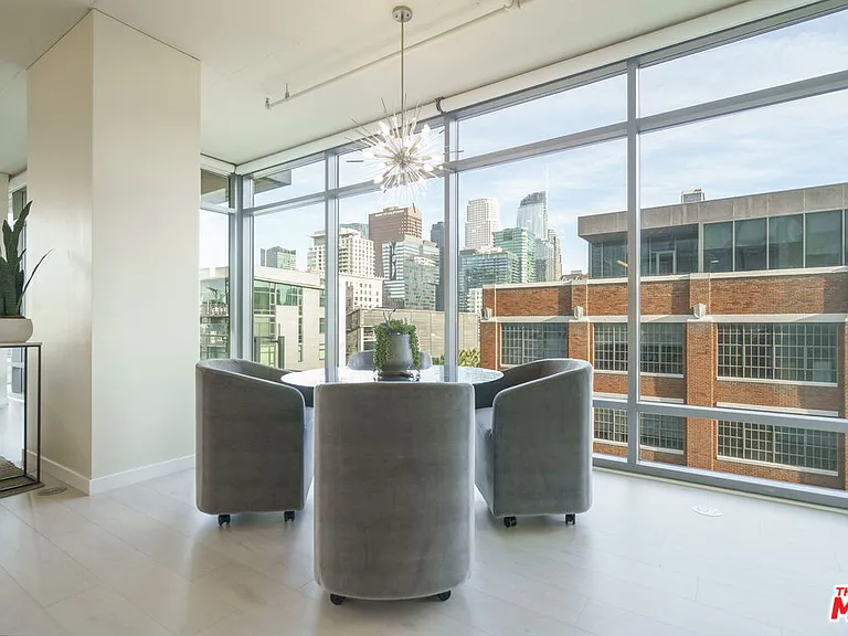 1100 S Hope St #716 — Photo 5