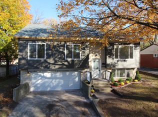 917 Union Dr, University Park, IL 60484